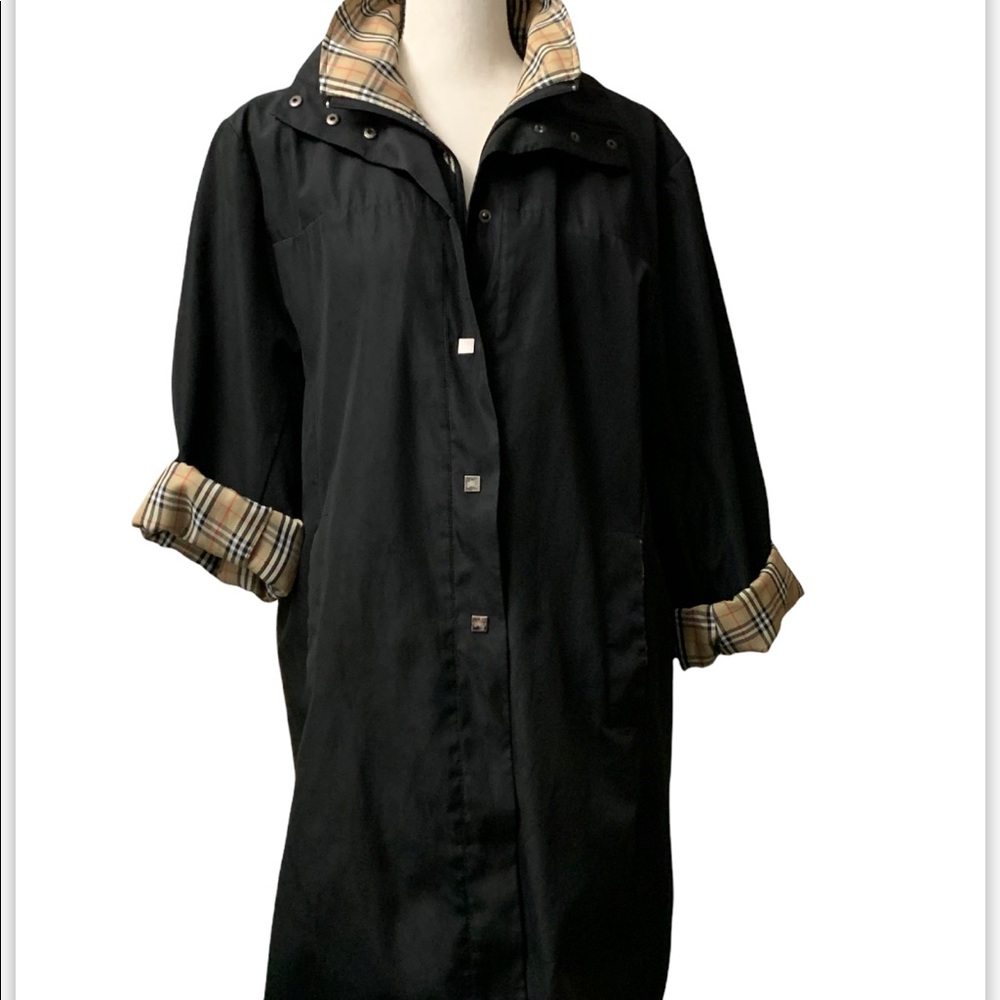 Burberry black jacket with hood - Fits L and XL
